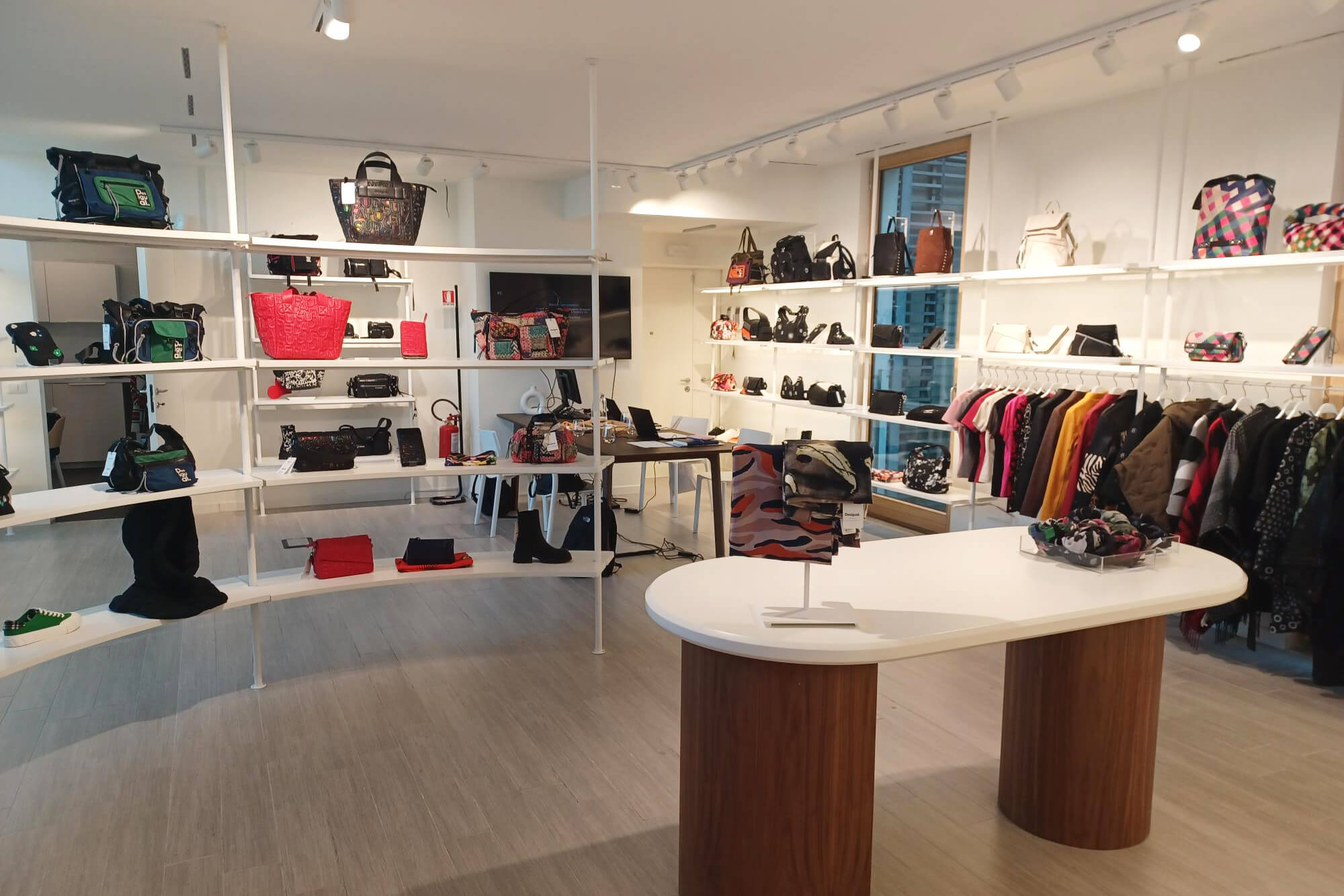 Desigual Milan_07