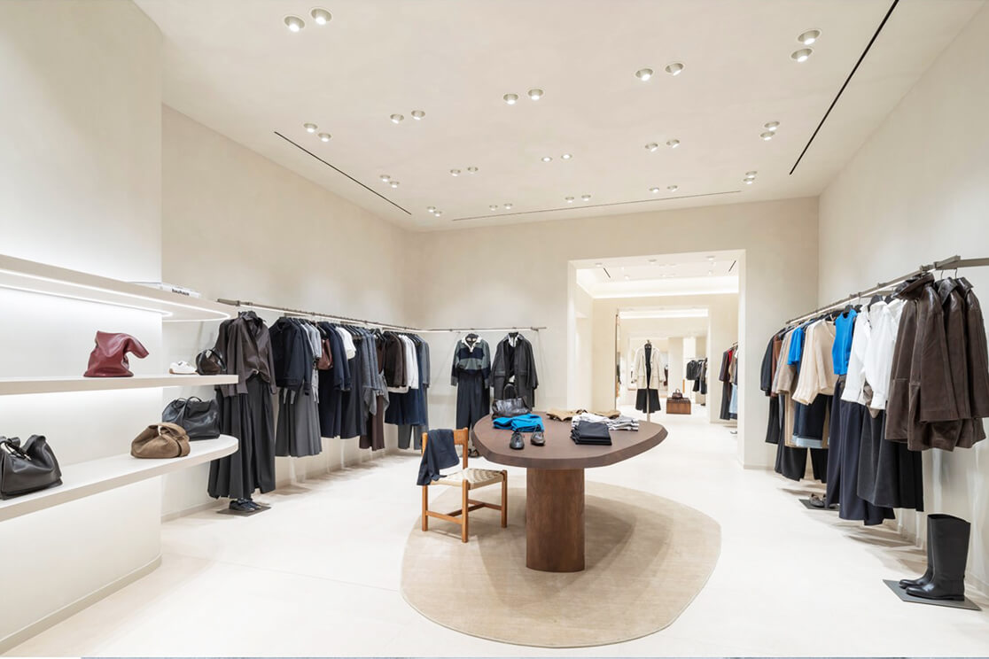 Massimo Dutti Goya_02